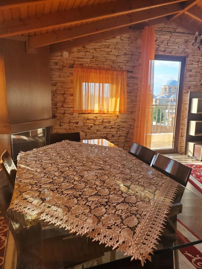 Appartement Σοφιτα Φερεσ à Pherrai Extérieur photo