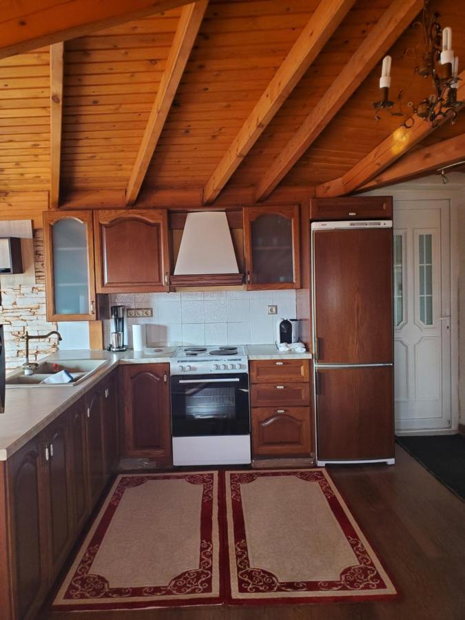 Appartement Σοφιτα Φερεσ à Pherrai Extérieur photo