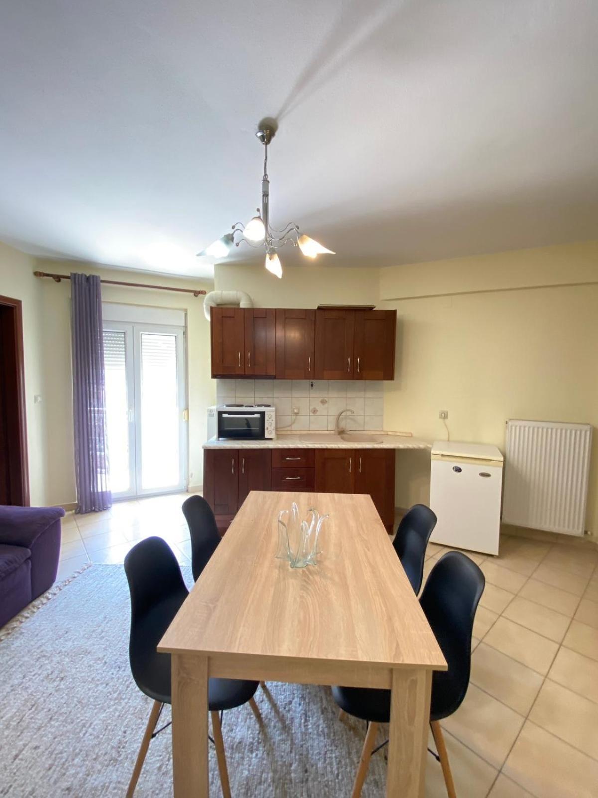 Appartement Σοφιτα Φερεσ à Pherrai Extérieur photo
