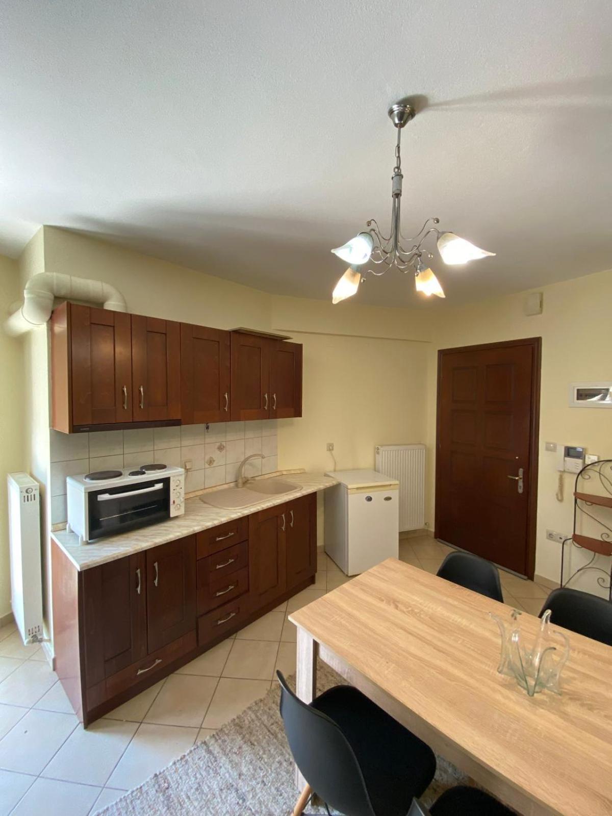 Appartement Σοφιτα Φερεσ à Pherrai Extérieur photo