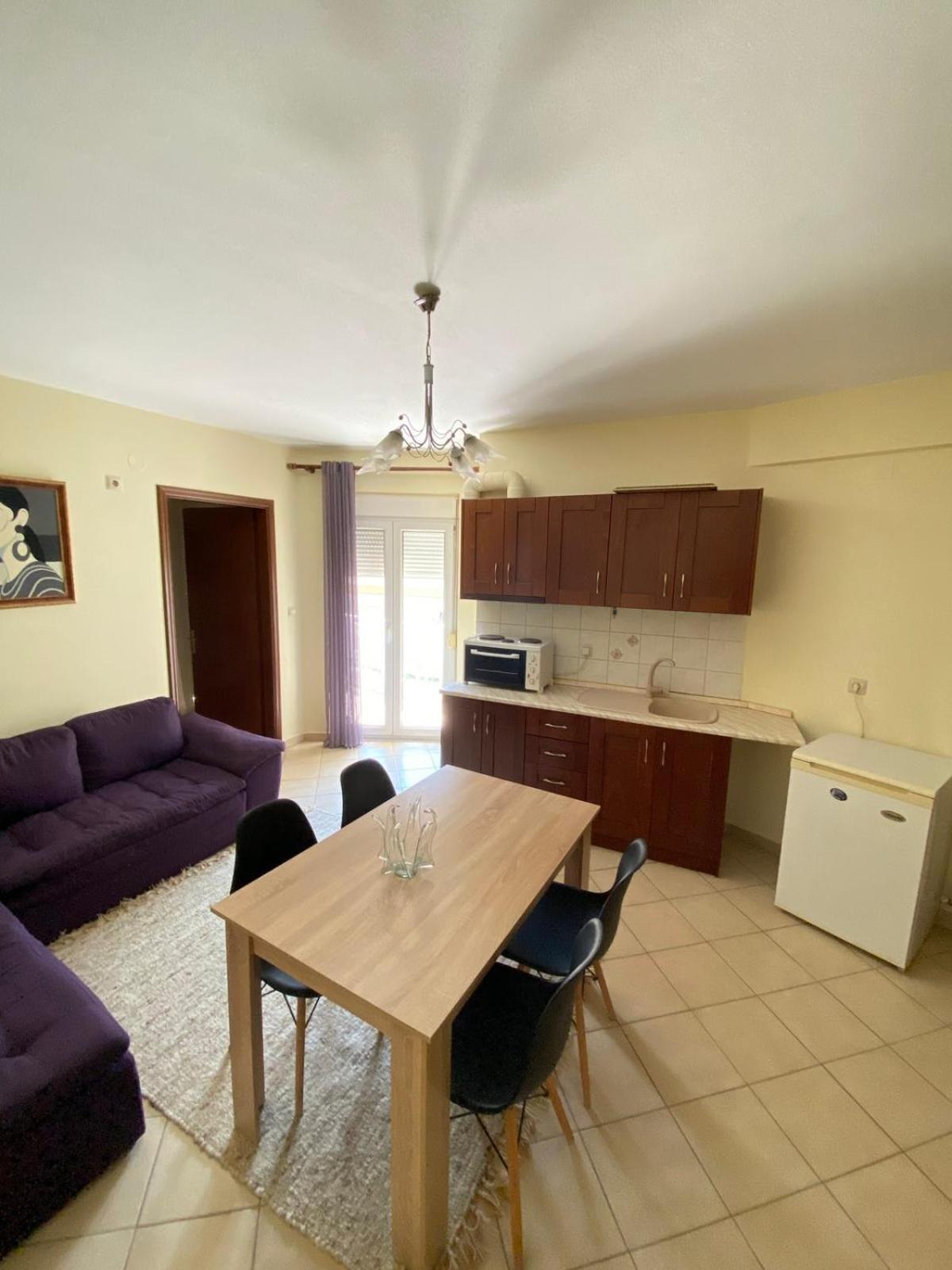 Appartement Σοφιτα Φερεσ à Pherrai Extérieur photo