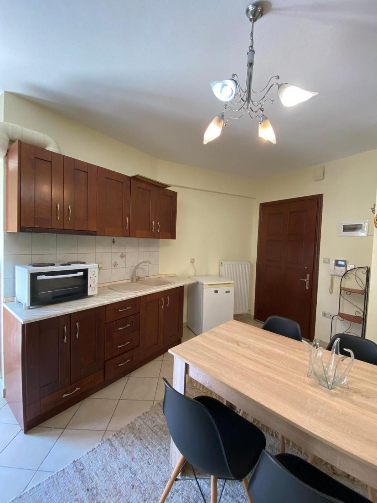 Appartement Σοφιτα Φερεσ à Pherrai Extérieur photo